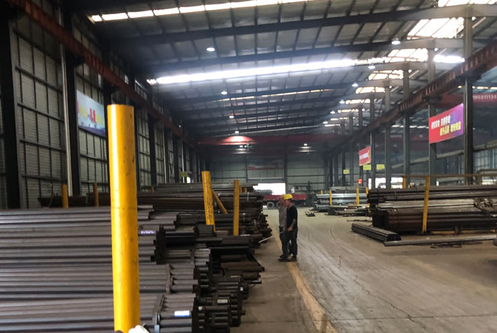 鋼管原料堆放區(qū)